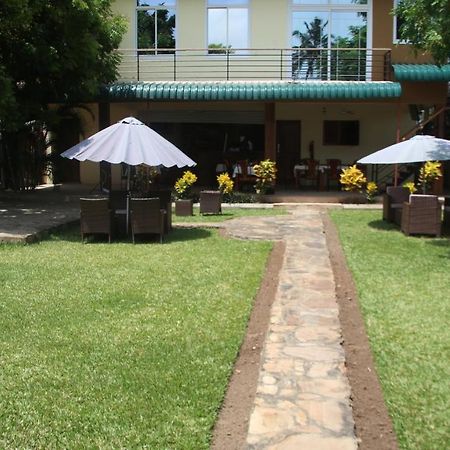 Kays Lodge Dar es Salaam Exterior foto