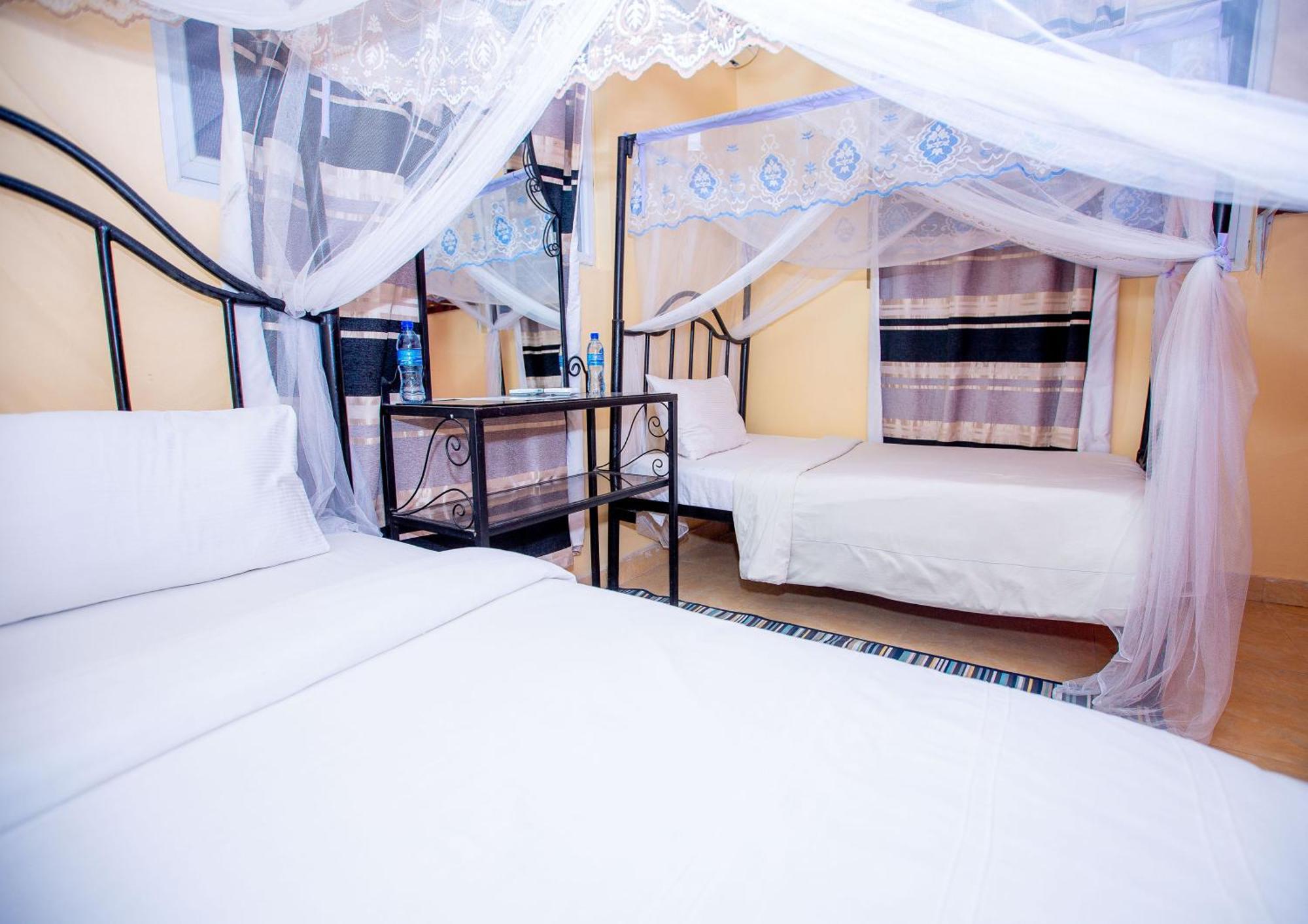 Kays Lodge Dar es Salaam Exterior foto