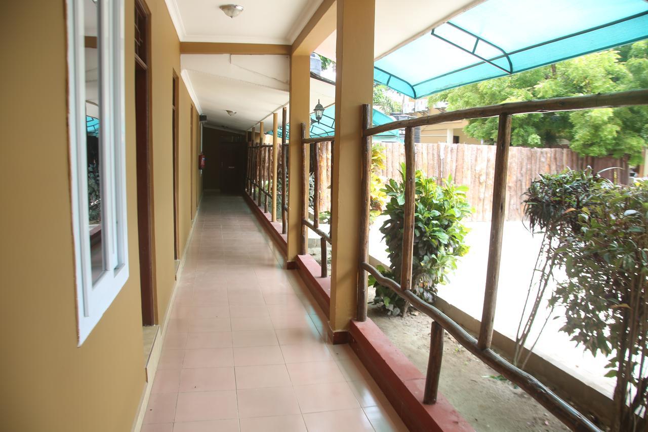 Kays Lodge Dar es Salaam Exterior foto