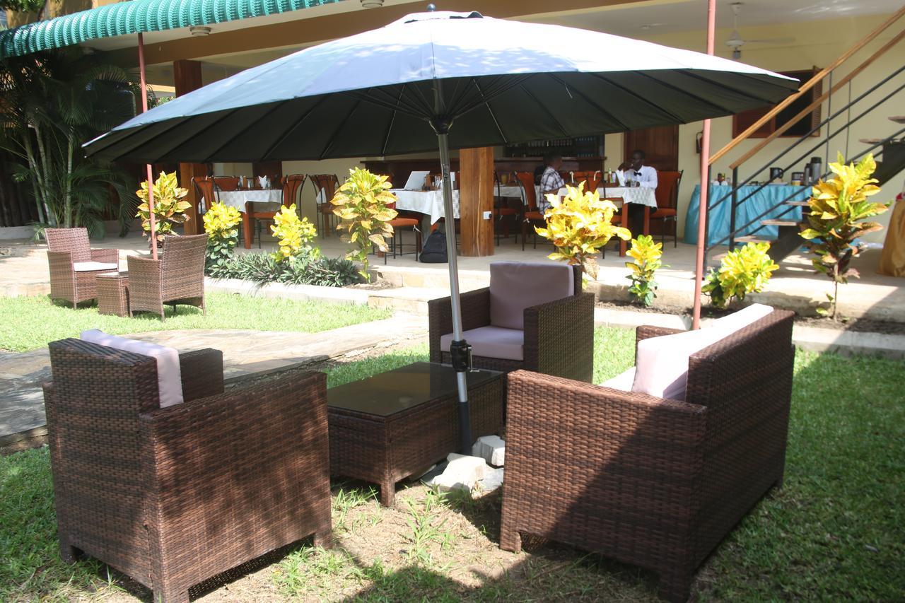 Kays Lodge Dar es Salaam Exterior foto